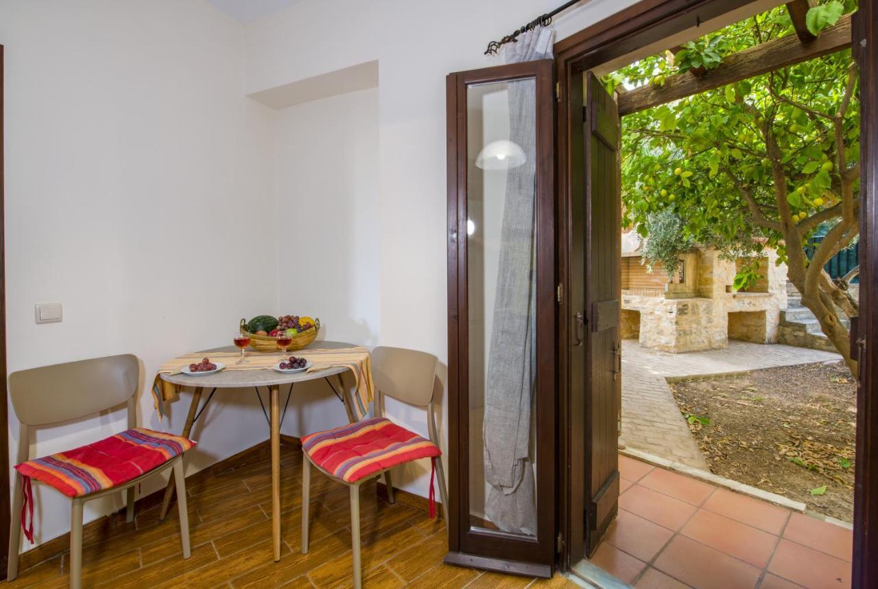 Douliana Villas Exterior foto